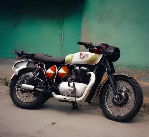 EIMOR Customs Kapidhwaja: A Royal Enfield Thunderbird 350 Transformation